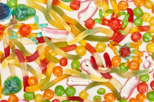 Blick Von Oben Auf Köstliche Bunte Gummibärchen Gruselige Halloween Süßigkeiten — Stockfoto