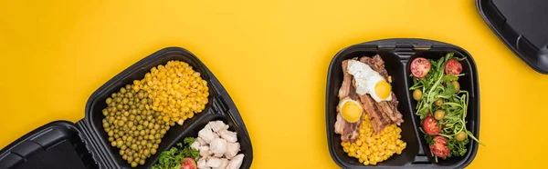 Panoramisch Shot Van Eco Pakketten Met Groenten Vlees Gebakken Eieren — Stockfoto