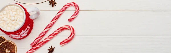 Top View Christmas Candy Canes Cup Cocoa Marshmallows White Wooden — Stock Photo, Image