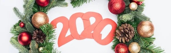 Top View Paper 2020 Numbers Christmas Tree Wreath White Background — Stock Photo, Image