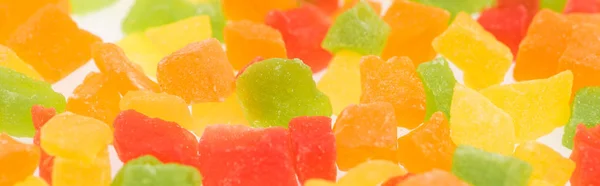 파노라마 사진에 고립되어 색깔의 맛있는 통조림 과일의 — 스톡 사진