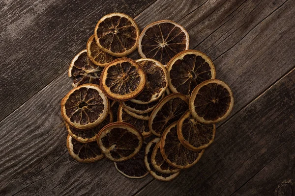 Top View Dried Citrus Slices Wooden Brown Surface — Stock Photo, Image