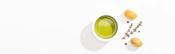 Top View Olive Oil Bowl Green Olives Herb Black Pepper — Stock Photo, Image