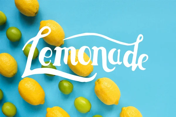 Flat Lay Ripe Yellow Lemons Green Limes Blue Background Lemonade — Stock Photo, Image