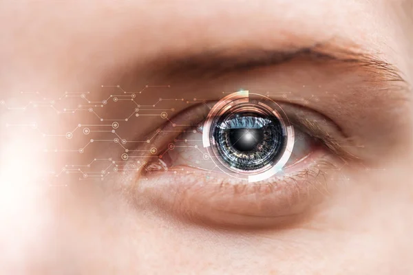 Vista cercana del ojo humano con ilustración de datos, concepto robótico - foto de stock