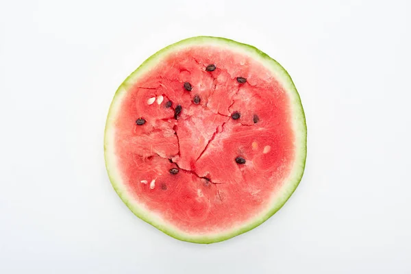 Draufsicht auf köstliche saftige Wassermelone zur Hälfte auf weißem Hintergrund — Stockfoto