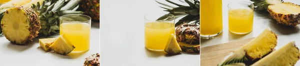 Colagem de suco de abacaxi fresco perto de cortar frutas deliciosas em tábua de corte de madeira no fundo branco, orientação panorâmica — Fotografia de Stock