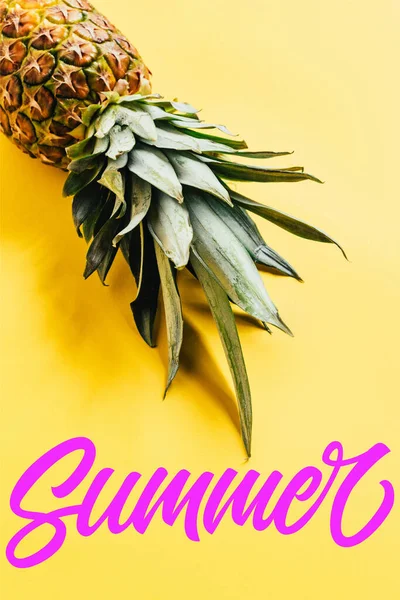 Fresh ripe pineapple with green leaves on yellow background with summer illustration — Stock Photo