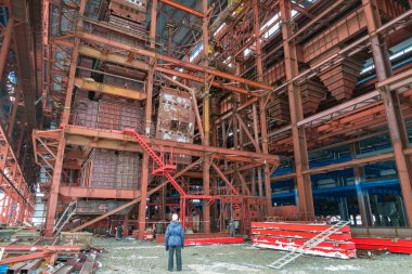 Alt santral yapımında kazan yüklemesini bak