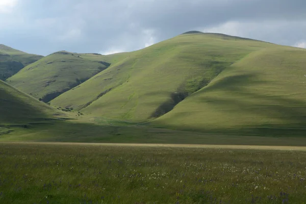 Kvällsstämning Umbriens Berg — Stockfoto