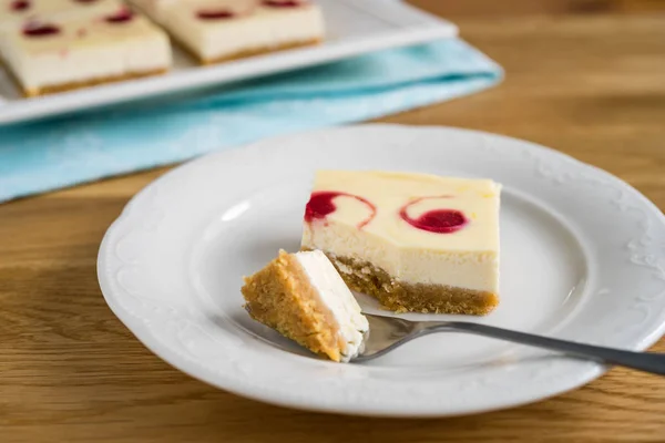 Strawberry cheesecake on a plate — Stock Photo, Image