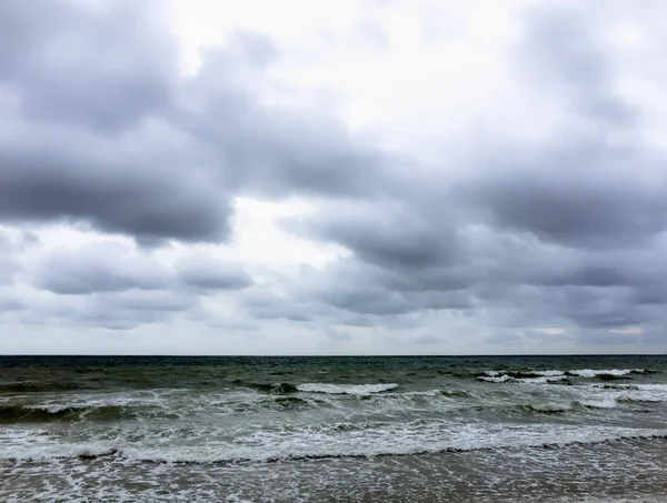 Moře Nebe Pláže Slunce Mraky — Stock fotografie