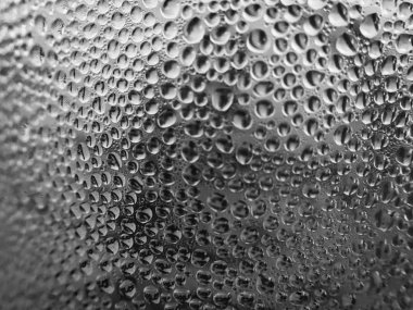 Arka plan siyah ve beyaz su damlaları