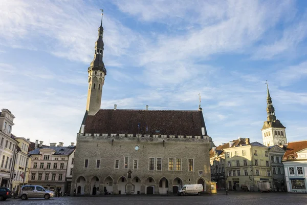 塔林市政厅 Tallinna Raekoda 历史大厦在塔林老镇 爱沙尼亚 — 图库照片