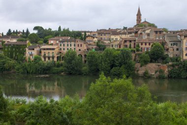 Piskoposluk Albi şehir ve nehir Tarn görünümünü. Albi, Fransa