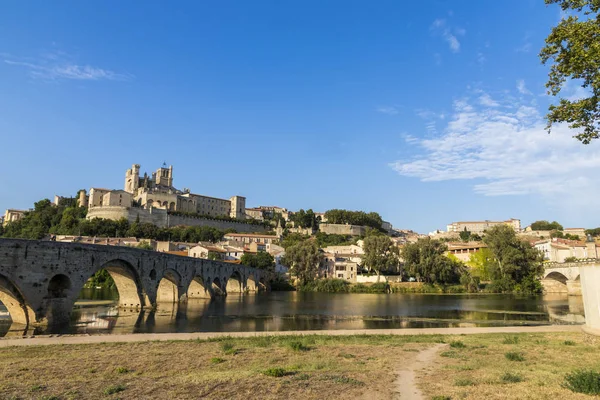 Views Sunset French City Beziers Trees Old Bridge Reflected River — Stock Photo, Image