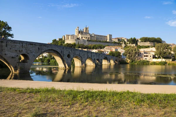 Views Sunset French City Beziers Trees Old Bridge Reflected River — Stock Photo, Image