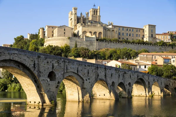 Views Sunset French City Beziers Trees Old Bridge Reflected River — Stock Photo, Image