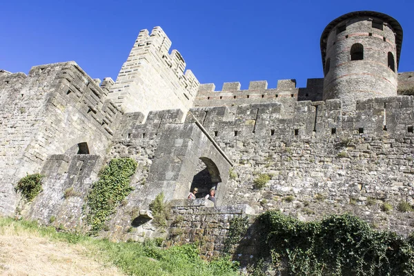 Torn Och Väggarna Den Cite Carcassonne Medeltida Fästning Citadell Ligger — Stockfoto