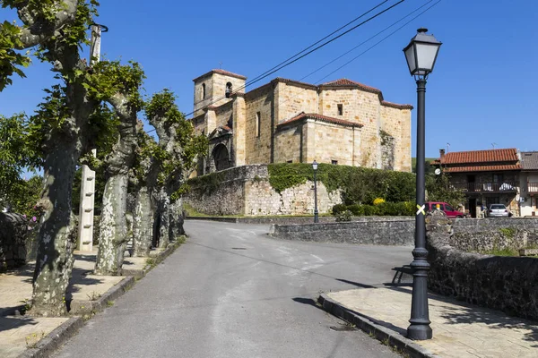 Lierganes España Iglesia San Pedro Vincula Una Iglesia Católica Pequeño — Foto de Stock