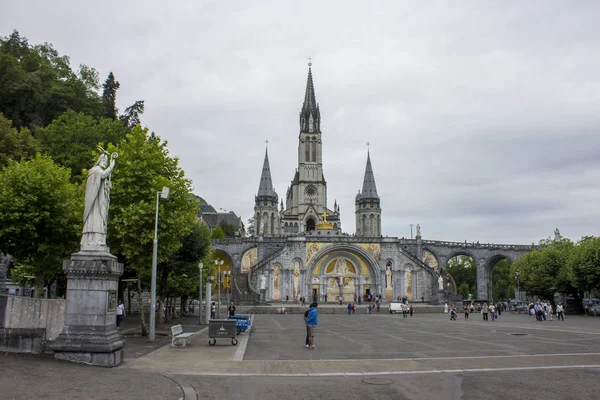 Sanktuarium Matki Bożej Lourdes Miejscem Pielgrzymek Francji Słynie Renomowanych Uzdrawiającej — Zdjęcie stockowe