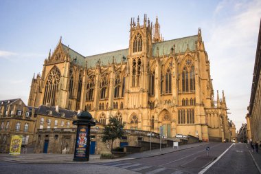 Katedrali, Saint Stephen (Cathedrale Saint Etienne), dünyanın en yüksek naves biri ile bir tarihi Roma Katolik Katedrali Metz, Lorraine, Fransa ' nın başkenti