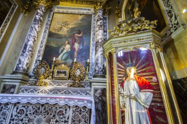 Güzel Katedrali (Basilique Cathedrale Sainte-Marie et Sainte-Reparate), Nice Eski Şehir Fransa'nın güneyinde yer alan ve Barok tarzında inşa