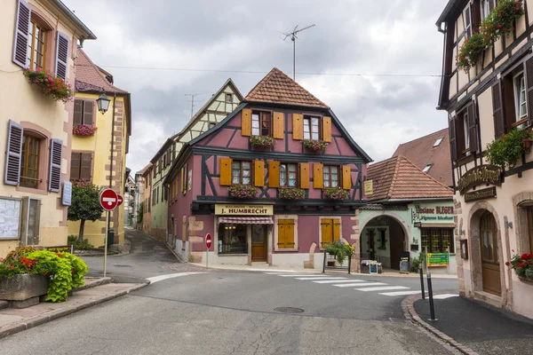 Вулиць Традиційні Будинки Ельзаської Містечка Orschwiller Grand Est Франція — стокове фото