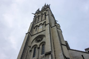Kilise, Saint-Martin için yapılan Pau, Fransız bir komün Pireneler'in kuzey kenarında.