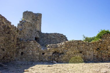Chateau de Saissac, yıkık bir kale ve bir sözde orduKathar kale, Carcassonne, Fransa'nın Kuzey-Batı
