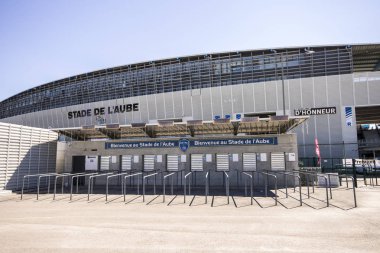 Stade de l'Aube, Troyes, Fransa, şu anda çoğunlukla futbol için kullanılan bir stadyum Troyes Ac ile eşleşir.