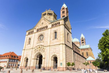 Speyer, Almanya. Varsayım ve Saint Stephen İmparatorluk Katedrali bazilikanın Batı cephesinde. 1981 ve en büyük Romanesk Katedral Dünya beri dünya mirası