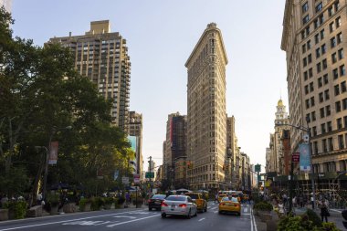 New York şehri. Flatiron veya bina Fuller, bir üçgen 22 katlı çelik çerçeveli landmarked bina 175 Fifth Avenue Manhattan ilçe içinde bulunan