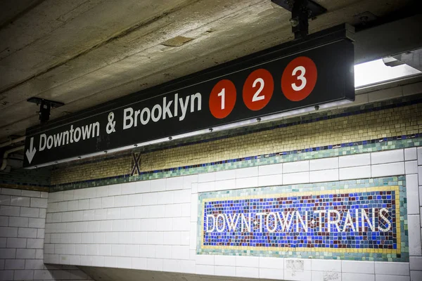 Ciudad Nueva York Entrada Una Estación Metro Con Indicaciones Para — Foto de Stock
