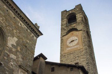Bergamo Palazzo della Ragione, Contarini Çeşme ve Torre Civica Piazza Vecchia