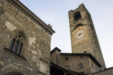 Bergamo Palazzo della Ragione, Contarini Çeşme ve Torre Civica Piazza Vecchia