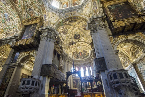 Basilica Santa Maria Maggiore Con Una Originale Pianta Croce Romanica — Foto Stock