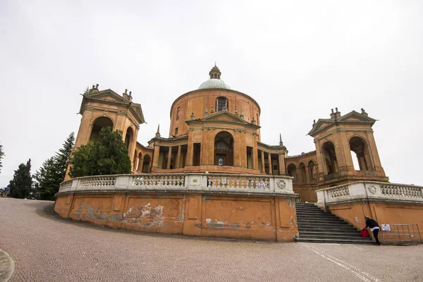 Głównej Fasadzie Sanktuarium Madonna San Luca Bazylika Kościoła Bolonia Włochy — Zdjęcie stockowe