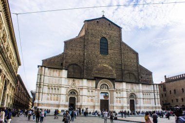 Basilica of San Piazza Maggiore hakim Petronio, Bologna, Emilia Romagna, Kuzey İtalya ' nın Ana Kilisesi. Birime göre dünyada onuncu en büyük Kilisesi