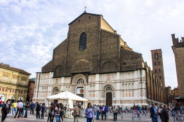 Basilica of San Piazza Maggiore hakim Petronio, Bologna, Emilia Romagna, Kuzey İtalya ' nın Ana Kilisesi. Birime göre dünyada onuncu en büyük Kilisesi