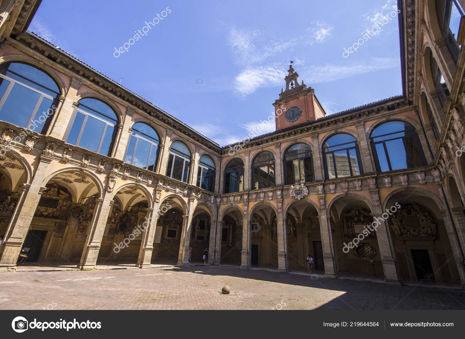 University of Bologna, image size:1600x1167