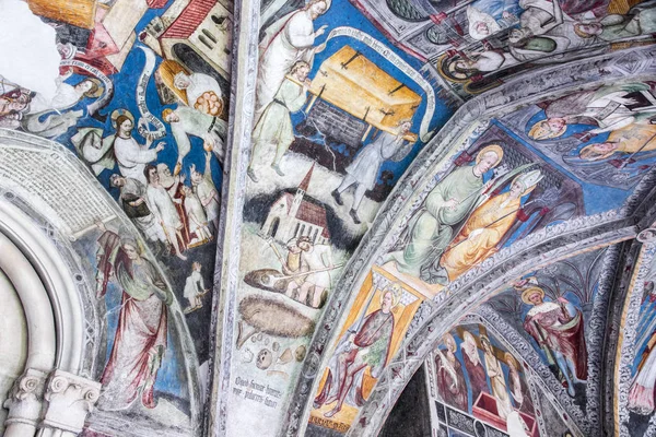意大利北部南蒂罗尔 布里克森大教堂的修道院回廊壁画 — 图库照片