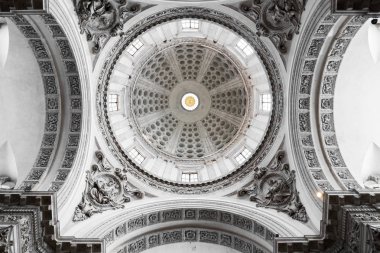 Duomo Nuovo veya yeni bir katedral, Brescia, İtalya en büyük Roma Katolik Kilisesi içinde