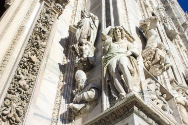 Milano Katedrali'ne, Gotik Katedrali, İtalya en büyük Kilisesi ve dünyanın beşinci büyük