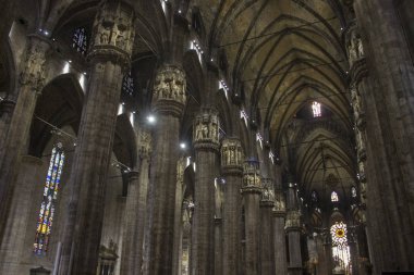 Milano Katedrali'ne, Gotik Katedrali, İtalya en büyük Kilisesi ve dünyanın beşinci büyük