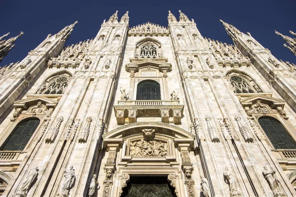 Миланский Собор Готический Собор Крупнейшая Церковь Италии Пятая Величине Мире — стоковое фото