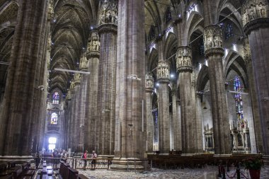 Milano Katedrali'ne, Gotik Katedrali, İtalya en büyük Kilisesi ve dünyanın beşinci büyük