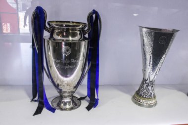 Stadio Giuseppe yaygın bilinen San Siro Meazza. Milan, İtalya ' da ev A.C. Milan ve Inter Milan futbol stadyumu