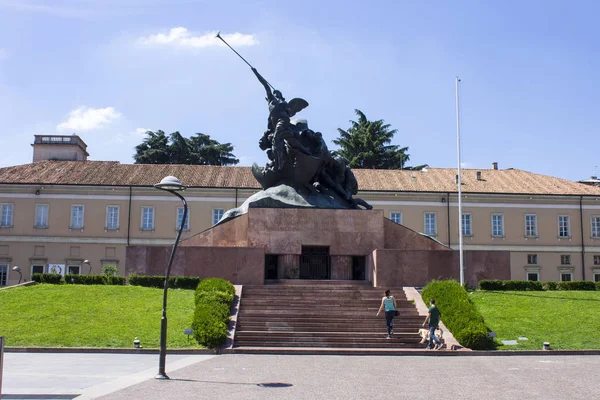 Monumento Caduti Piazza Trento Trieste — Foto de Stock