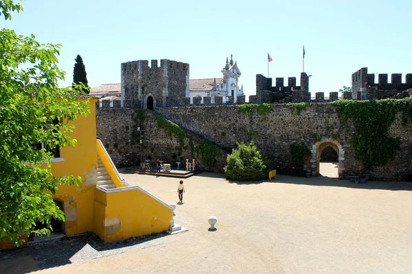 Alentejo 지역에서의 포르투갈 도시에는 성곽의 — 스톡 사진